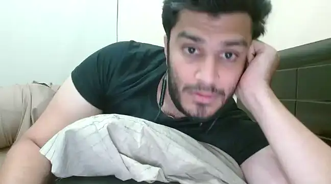 Snapshot of robintoit chatting on February 14, 2025, 3:15 pm robintoit online show from February 14, 2025, 3:15 pm