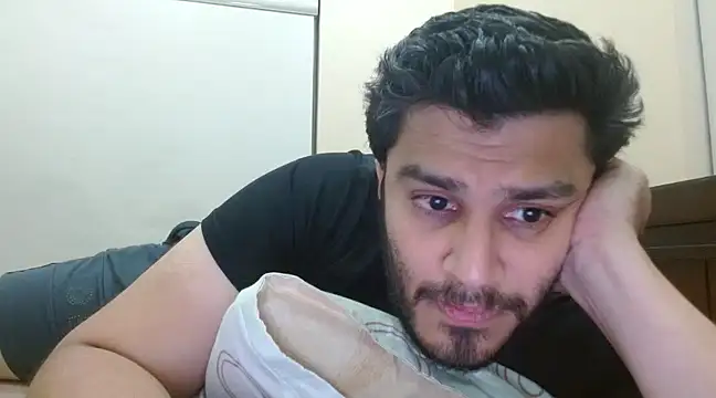 Snapshot of robintoit chatting on February 19, 2025, 4:33 pm robintoit online show from February 19, 2025, 4:33 pm