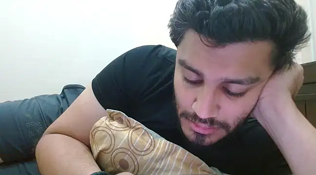 Snapshot of robintoit chatting on February 21, 2025, 4:51 am robintoit online show from February 21, 2025, 4:51 am