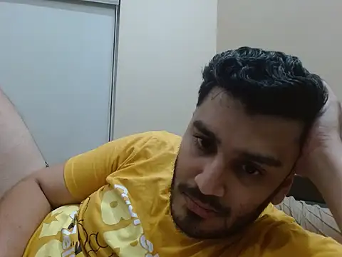 Snapshot of robintoit chatting on October 18, 2025, 6:30 pm robintoit online show from October 18, 2025, 6:30 pm