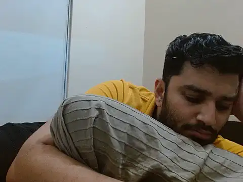 Snapshot of robintoit chatting on October 28, 2025, 6:10 pm robintoit online show from October 28, 2025, 6:10 pm