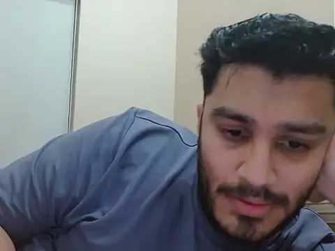 Snapshot of robintoit chatting on October 29, 2025, 3:25 pm robintoit online show from October 29, 2025, 3:25 pm