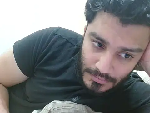 Snapshot of robintoit chatting on November 18, 2025, 3:01 am robintoit online show from November 18, 2025, 3:01 am