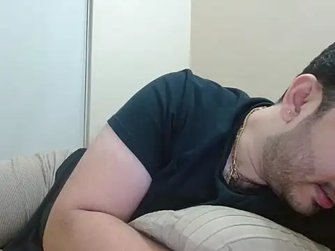 Snapshot of robintoit chatting on November 21, 2025, 4:49 pm robintoit online show from November 21, 2025, 4:49 pm