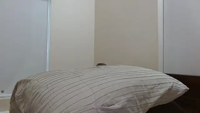 Snapshot of robintoit chatting on November 28, 2025, 4:37 am robintoit online show from November 28, 2025, 4:37 am