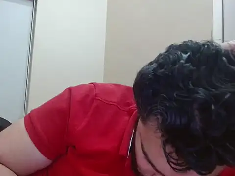 Snapshot of robintoit chatting on December 15, 2025, 3:38 pm robintoit online show from December 15, 2025, 3:38 pm