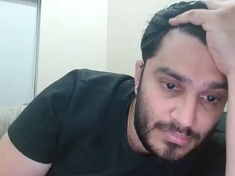 Snapshot of robintoit chatting on July 16, 2026, 6:14 pm robintoit online show from July 16, 2026, 6:14 pm