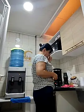 Natasha milf   online show from October 9, 2025, 12:58 pm