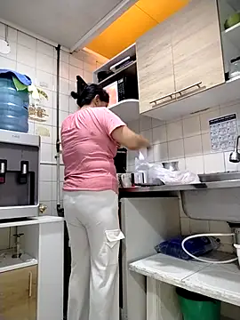 Natasha milf   online show from March 24, 2026, 1:16 pm