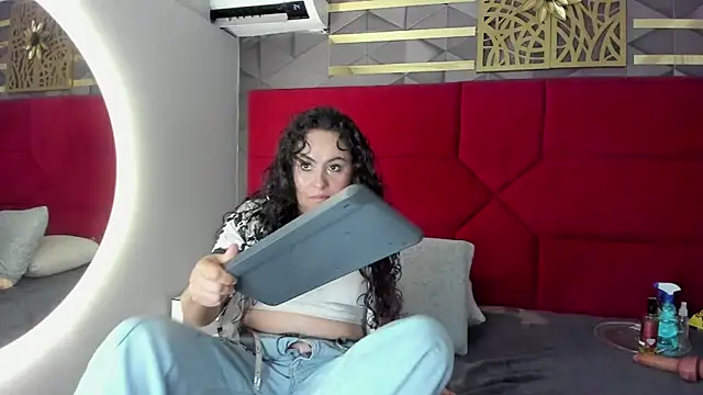 hanny milf online show from January 16, 2026, 2:15 am