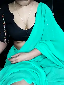 Idhika Paul online show from May 9, 2026, 3:28 pm