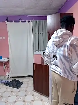 MaskedGQ online show from October 25, 2025, 4:24 pm