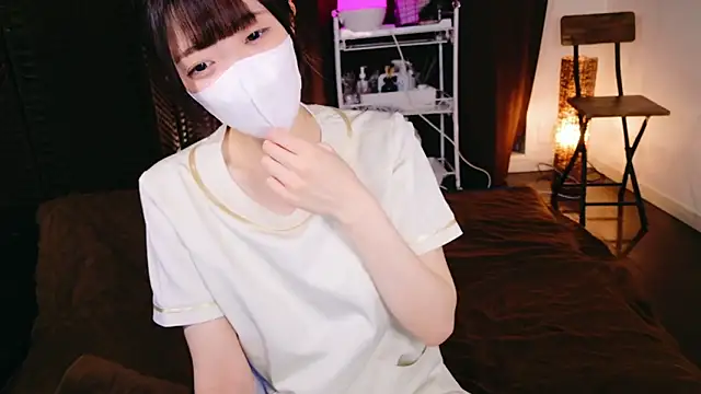 Snapshot of irohani_usagi chatting on January 17, 2025, 1:46 pm irohani usagi online show from January 17, 2025, 1:46 pm