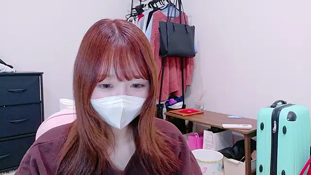 Yui-Ch online show from March 15, 2026, 11:16 am