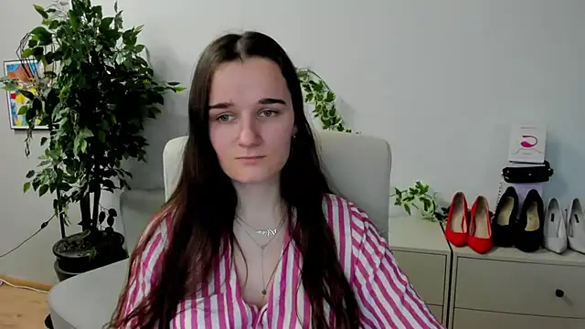 Snapshot of KateDelight chatting on February 19, 2026, 2:46 pm KateDelight online show from February 19, 2026, 2:46 pm