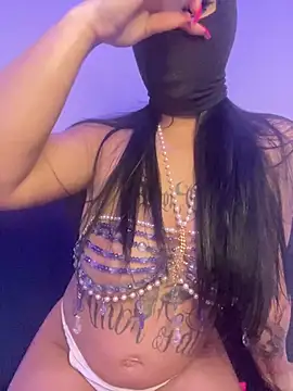 kamila french online show from March 1, 2026, 8:55 pm