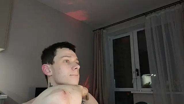 R1mmo   online show from November 3, 2025, 4:08 pm