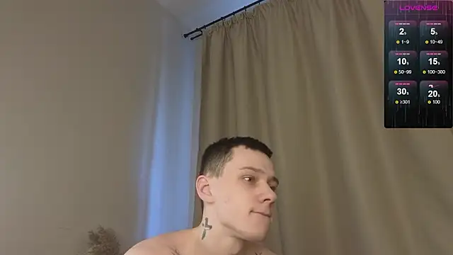 Snapshot of R1mmo__ chatting on February 15, 2026, 7:51 am R1mmo online show from February 15, 2026, 7:51 am