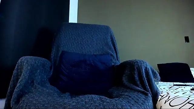 alex wolf  online show from July 9, 2026, 1:37 pm