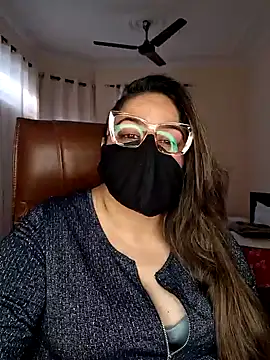 Snapshot of SEXY-Sardarni chatting on January 14, 2025, 9:24 am SEXY-Sardarni online show from January 14, 2025, 9:24 am