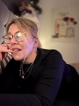 blondebitch2 online show from January 6, 2026, 6:00 pm