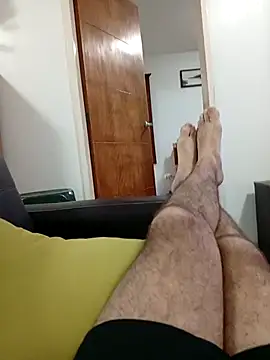 Snapshot of ale5858 chatting on October 22, 2025, 11:15 pm ale5858 online show from October 22, 2025, 11:15 pm