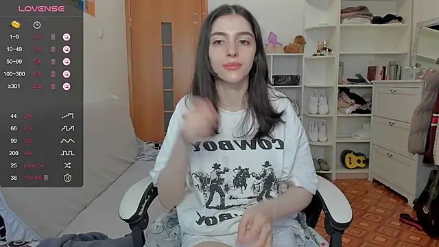 broosnica1 online show from April 13, 2026, 7:58 am