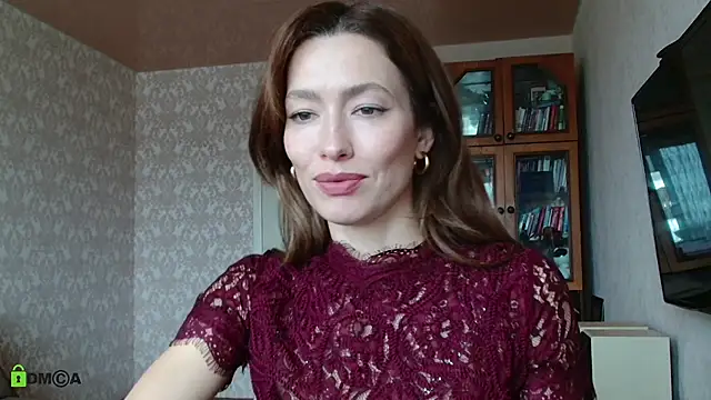 alicia spicy online show from September 15, 2025, 5:18 am