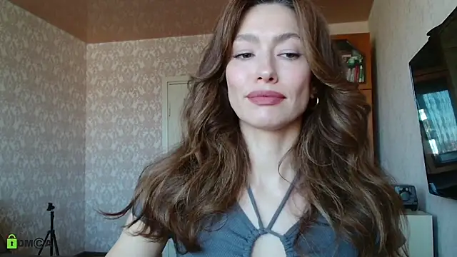 alicia spicy online show from September 18, 2025, 7:32 am