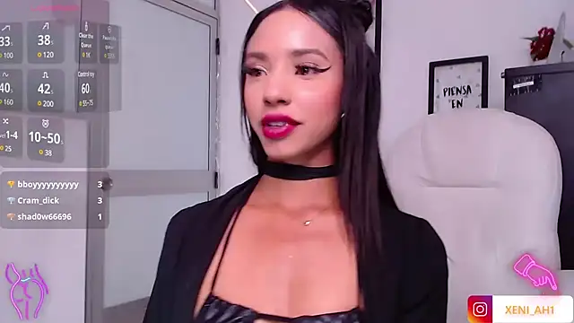 Snapshot of xenia_golden chatting on January 12, 2025, 3:03 pm xenia golden online show from January 12, 2025, 3:03 pm