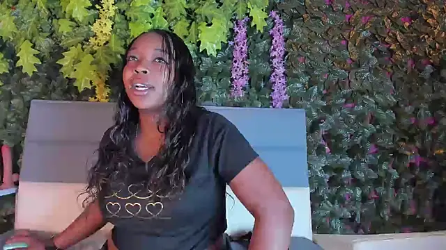 Snapshot of Charlotte__Brown_ chatting on January 31, 2025, 10:31 am Charlotte Brown online show from January 31, 2025, 10:31 am