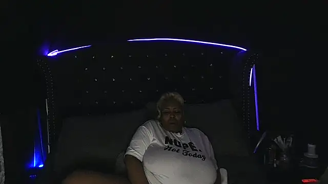 msyvette1970xh online show from March 8, 2025, 4:39 pm