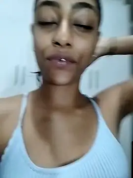 cleopatra-phaedra online show from December 3, 2024, 11:55 am