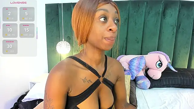 Snapshot of Anny_osorio chatting on October 17, 2025, 1:14 pm Anny osorio online show from October 17, 2025, 1:14 pm