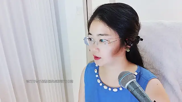 Snapshot of Floor_oo chatting on February 25, 2026, 7:29 am Floor oo online show from February 25, 2026, 7:29 am