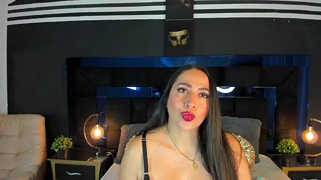 Snapshot of MayraVegas chatting on February 6, 2025, 1:32 pm MayraVegas online show from February 6, 2025, 1:32 pm