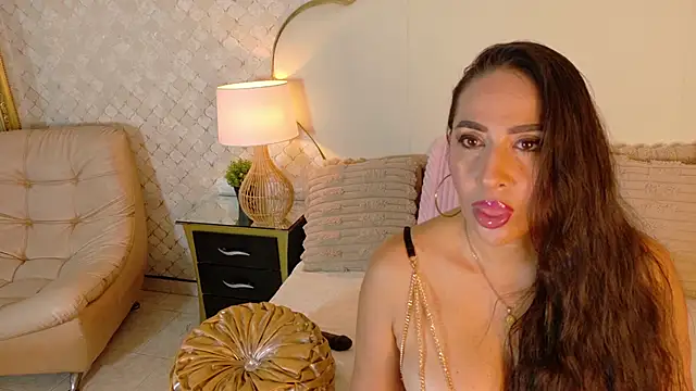 Snapshot of MayraVegas chatting on February 7, 2026, 1:48 pm MayraVegas online show from February 7, 2026, 1:48 pm