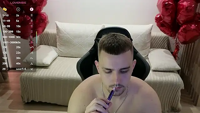 Larstar01 online show from November 1, 2025, 11:51 pm