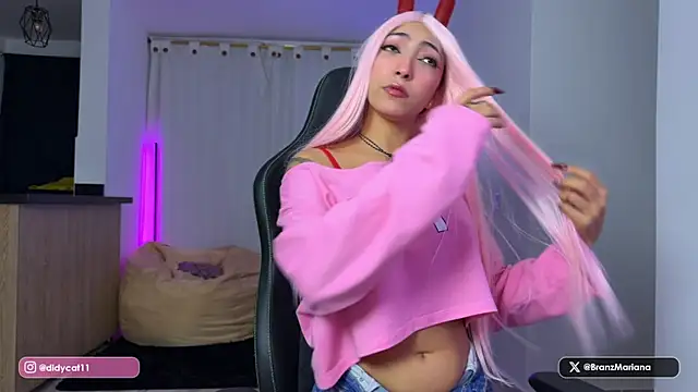 Snapshot of MarianaBranzz chatting on February 7, 2026, 5:22 am MarianaBranzz online show from February 7, 2026, 5:22 am