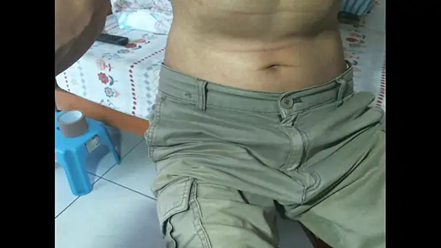 triangle0623 online show from July 20, 2026, 7:33 am