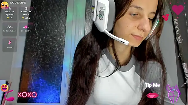  Nika Kik online show from October 19, 2025, 4:07 pm