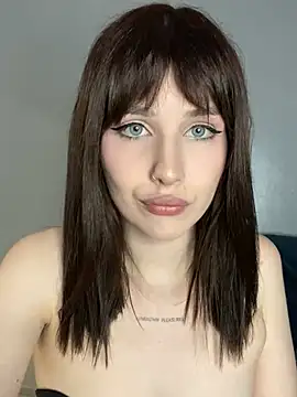 CherryCrystall online show from March 20, 2025, 4:42 pm