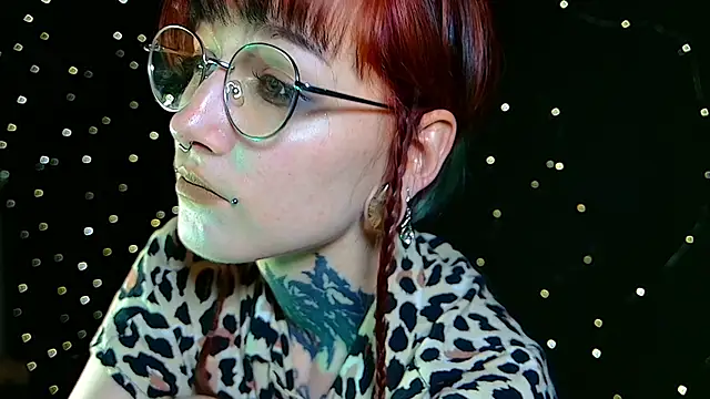 Snapshot of Littlespacemouse chatting on December 24, 2024, 9:33 pm Littlespacemouse online show from December 24, 2024, 9:33 pm