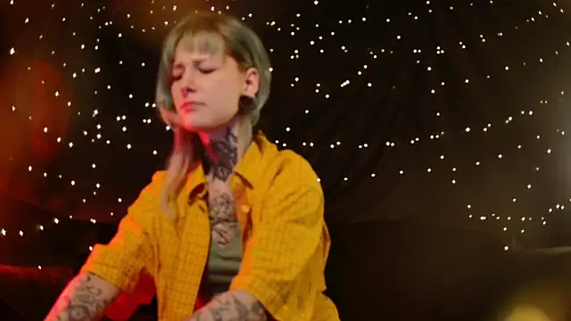 Littlespacemouse online show from January 13, 2026, 1:27 pm