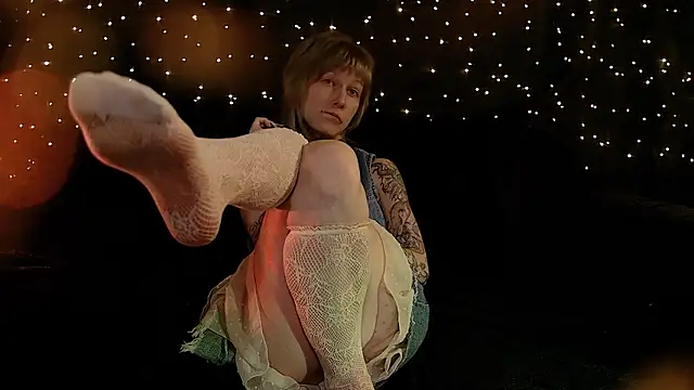 Snapshot of Littlespacemouse chatting on February 21, 2026, 12:28 pm Littlespacemouse online show from February 21, 2026, 12:28 pm