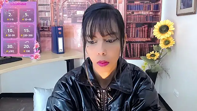 Snapshot of Catalella_Ar chatting on October 12, 2025, 3:05 am Catalella Ar online show from October 12, 2025, 3:05 am