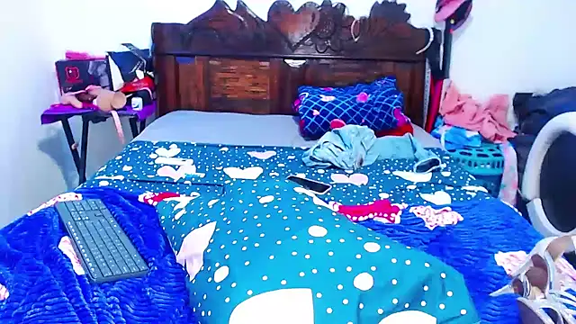 Candy-love87 online show from January 26, 2025, 7:52 pm