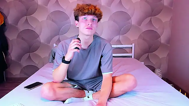 Ian Flor online show from December 1, 2025, 12:10 pm