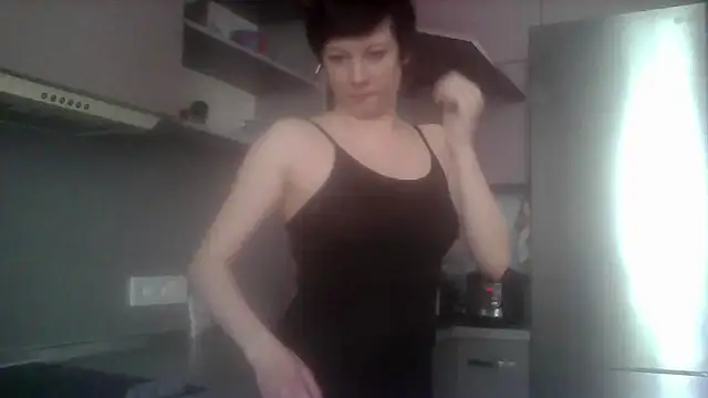 SunElizabeth online show from May 7, 2026, 3:34 am