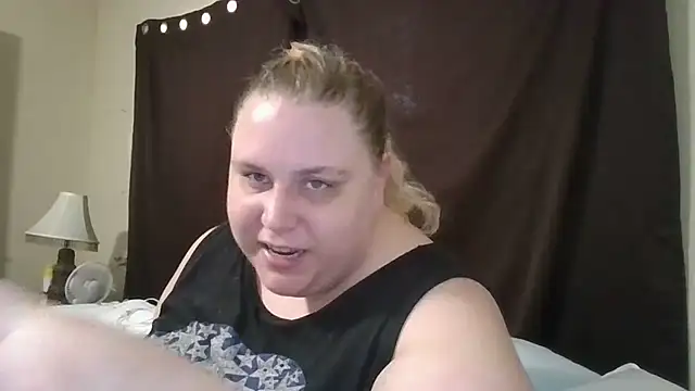 Tabbycat27 online show from October 5, 2025, 7:12 pm